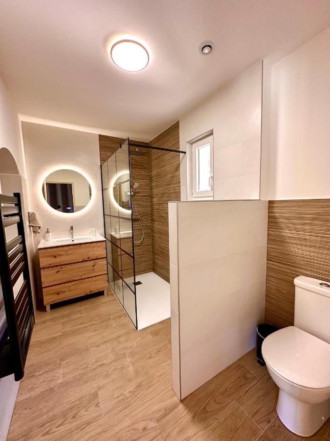 Maison De Charme Avec Jacuzzi Molleges Extérieur photo